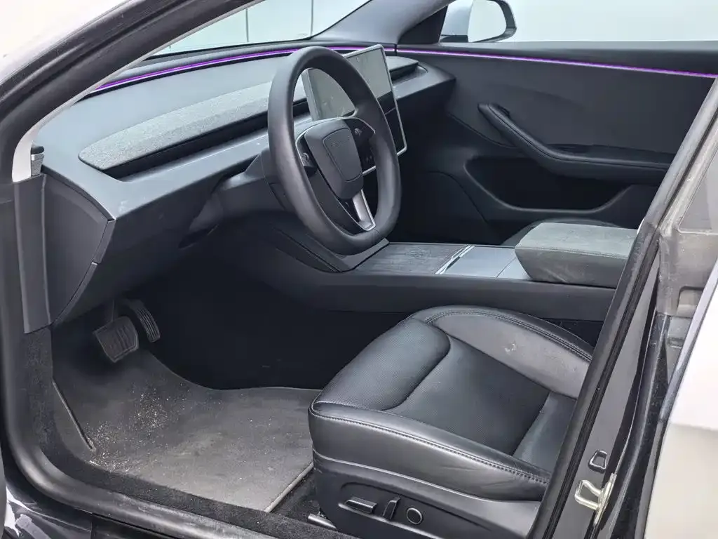 Tesla Model 3 — фото 10
