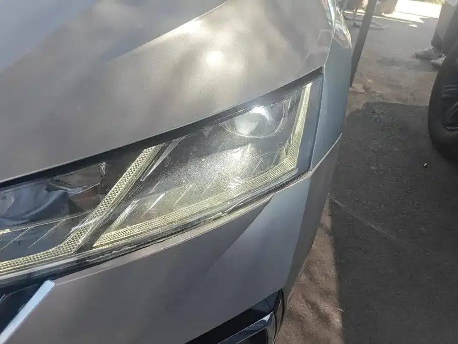 Skoda Octavia — фото 4