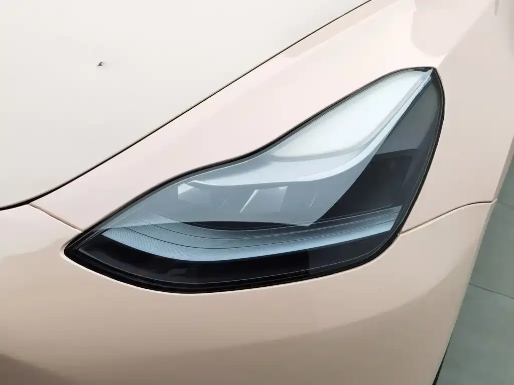 Tesla Model 3 — фото 6