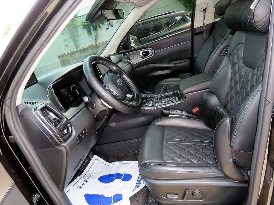 Kia Sorento — фото 6