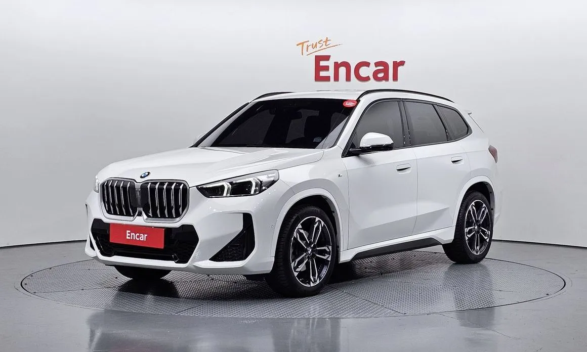 BMW X1 — фото 1