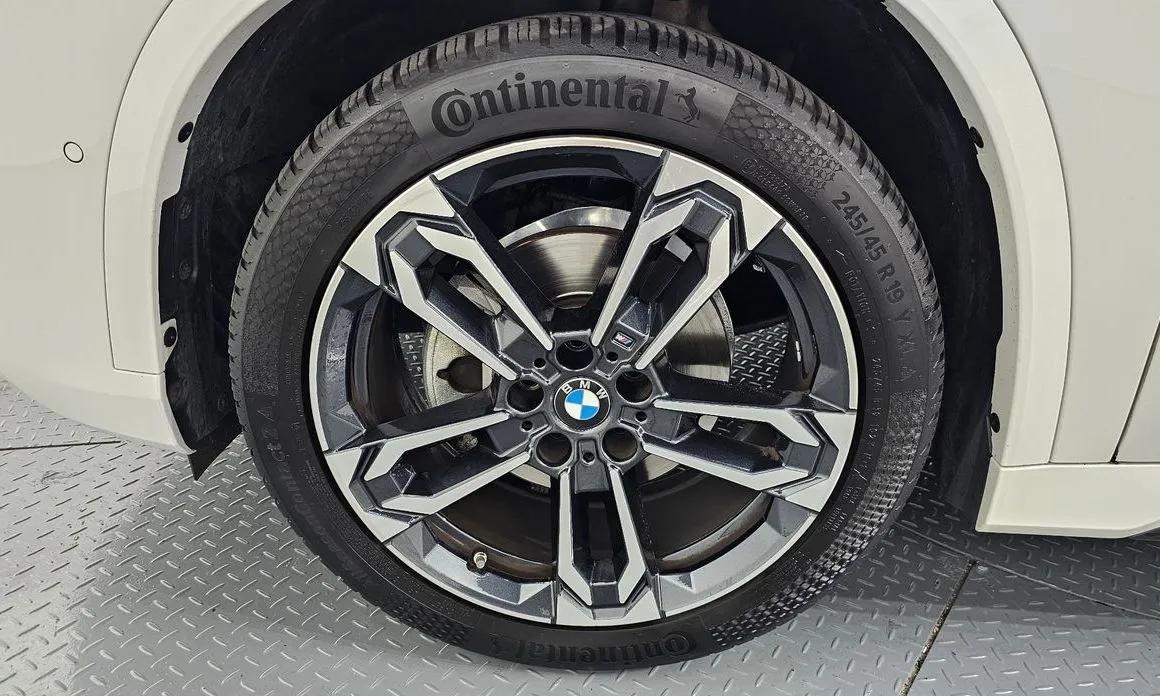 BMW X1 — фото 10
