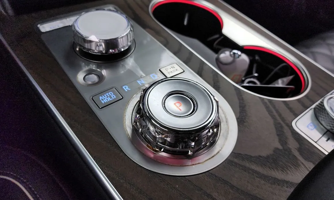Genesis GV80 — фото 9