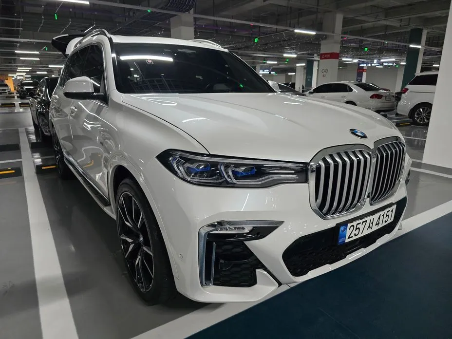 BMW X7 — фото 1