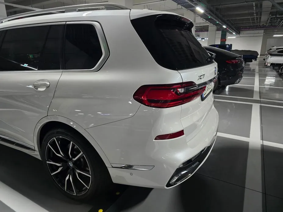 BMW X7 — фото 2