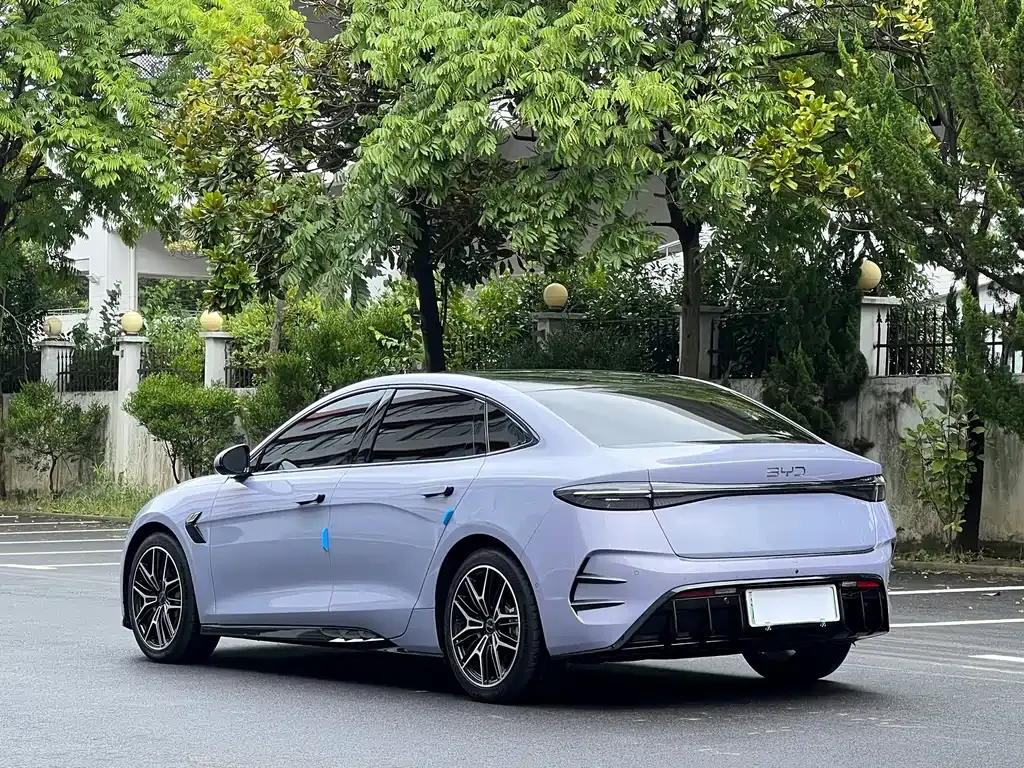 BYD Seal — фото 7