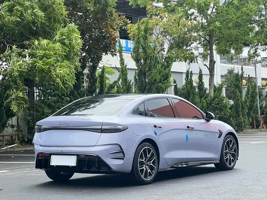 BYD Seal — фото 3