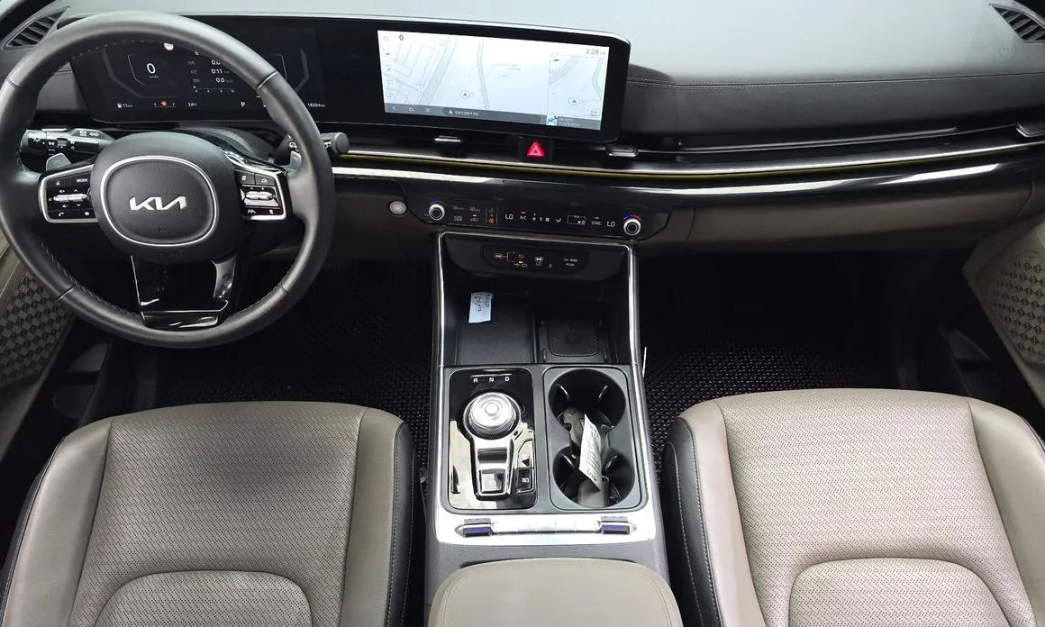 Kia Carnival — фото 10
