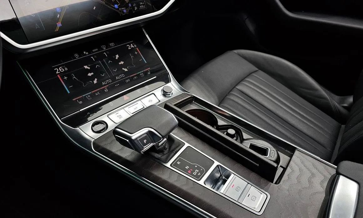 Audi A6 — фото 9