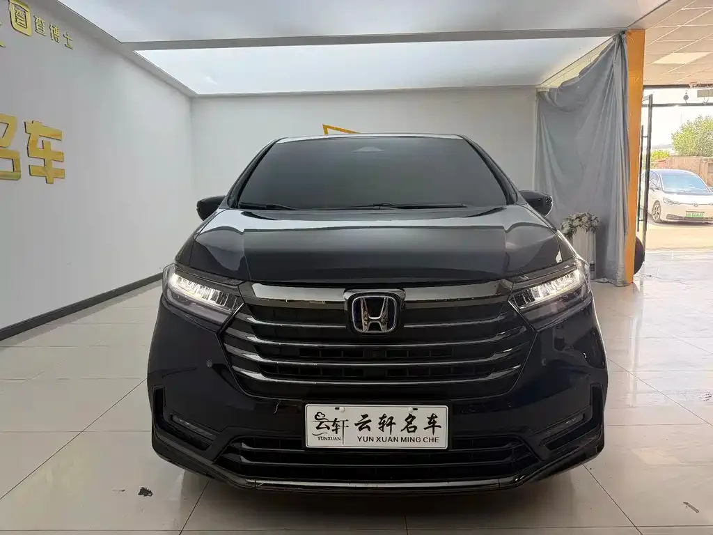 Honda Odyssey — фото 8