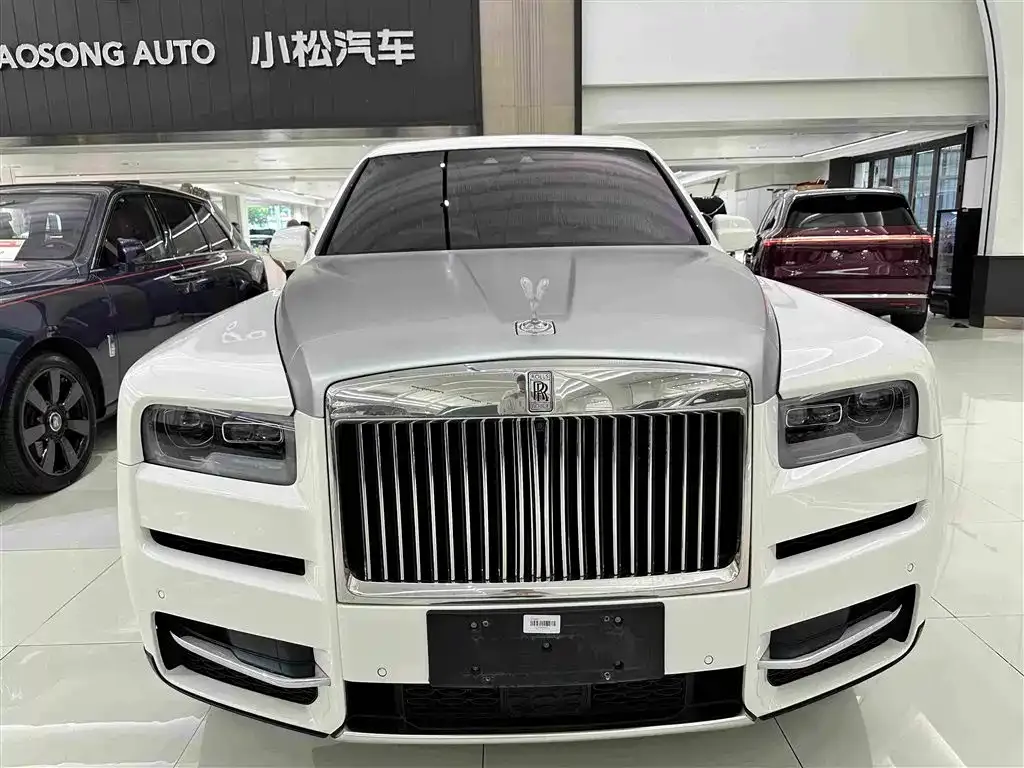 Rolls-Royce Cullinan — фото 8