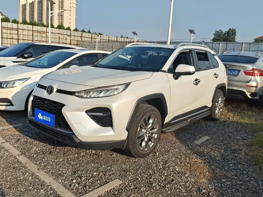 Toyota Wildlander — фото 1