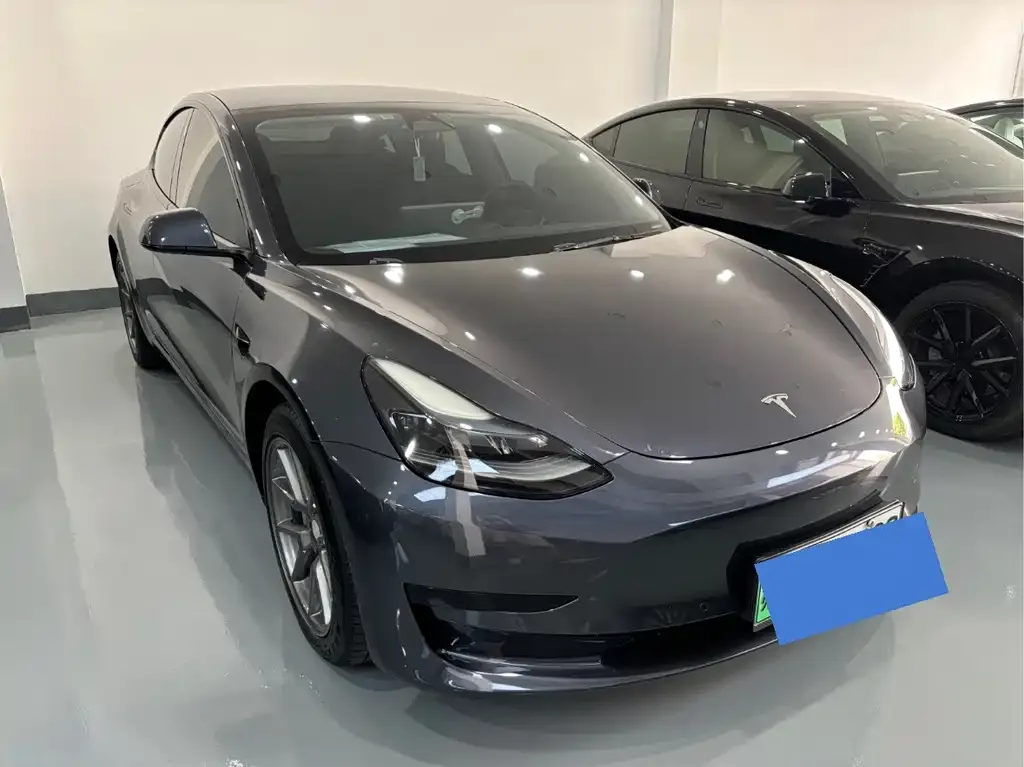 Tesla Model 3 — фото 3