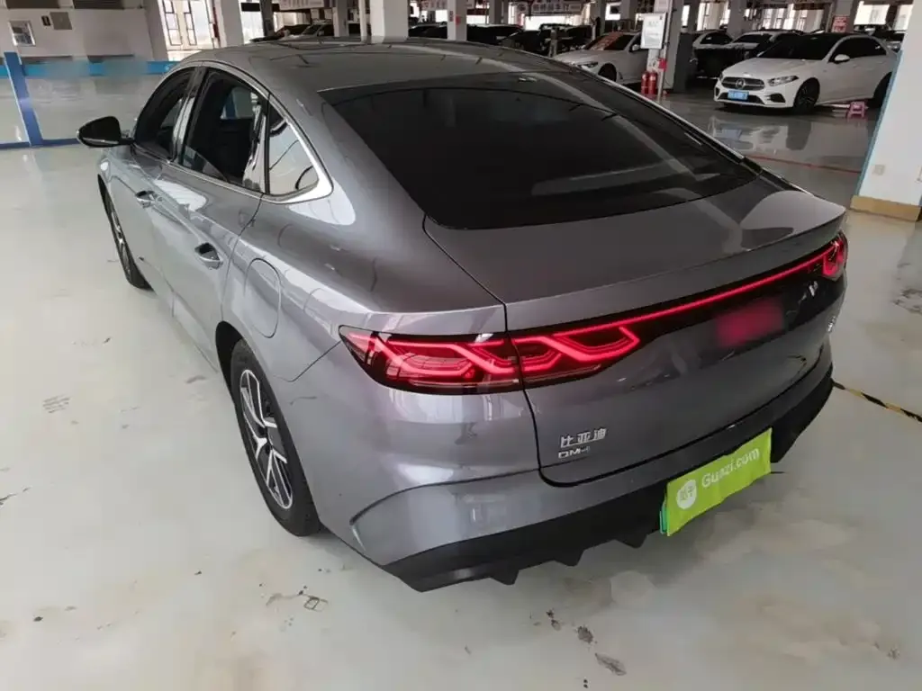BYD Qin L — фото 8