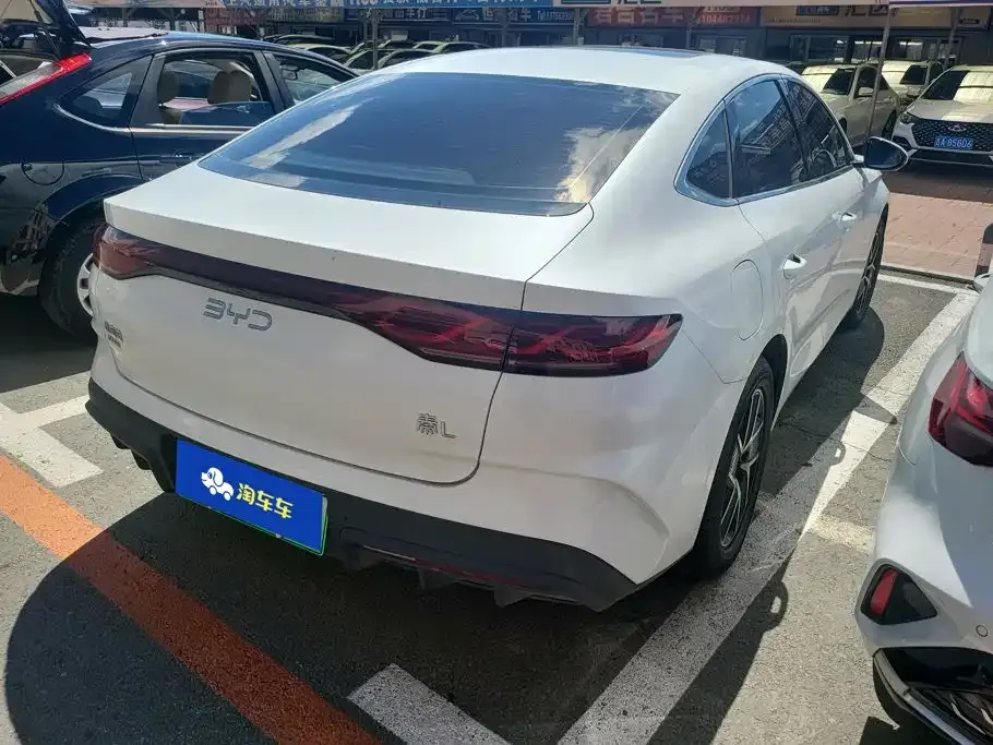 BYD Qin L — фото 6