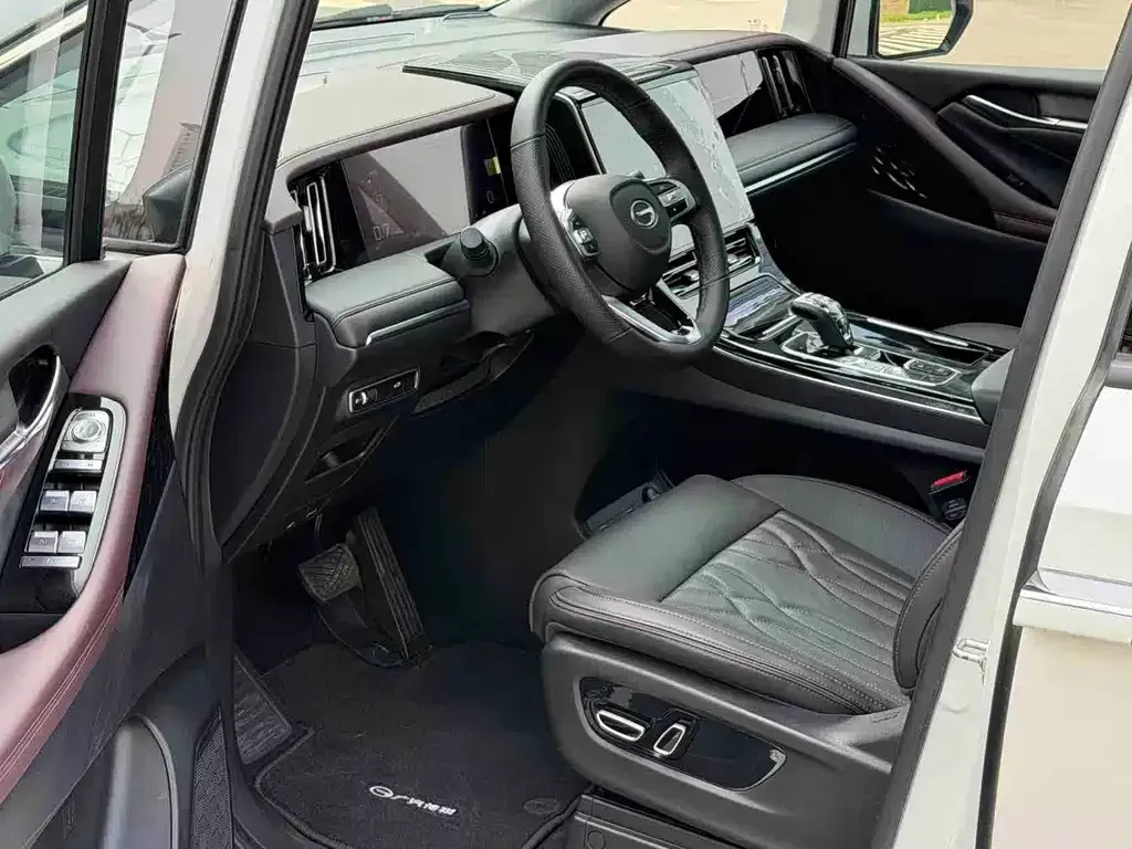 GAC Motor Trumpchi M8 — фото 10