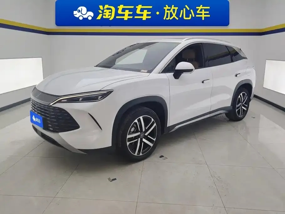 BYD L DM-i — фото 1