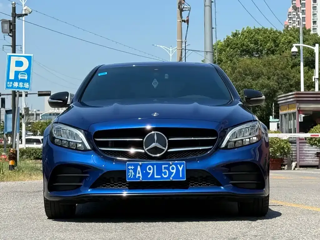Mercedes-Benz C-Class — фото 1