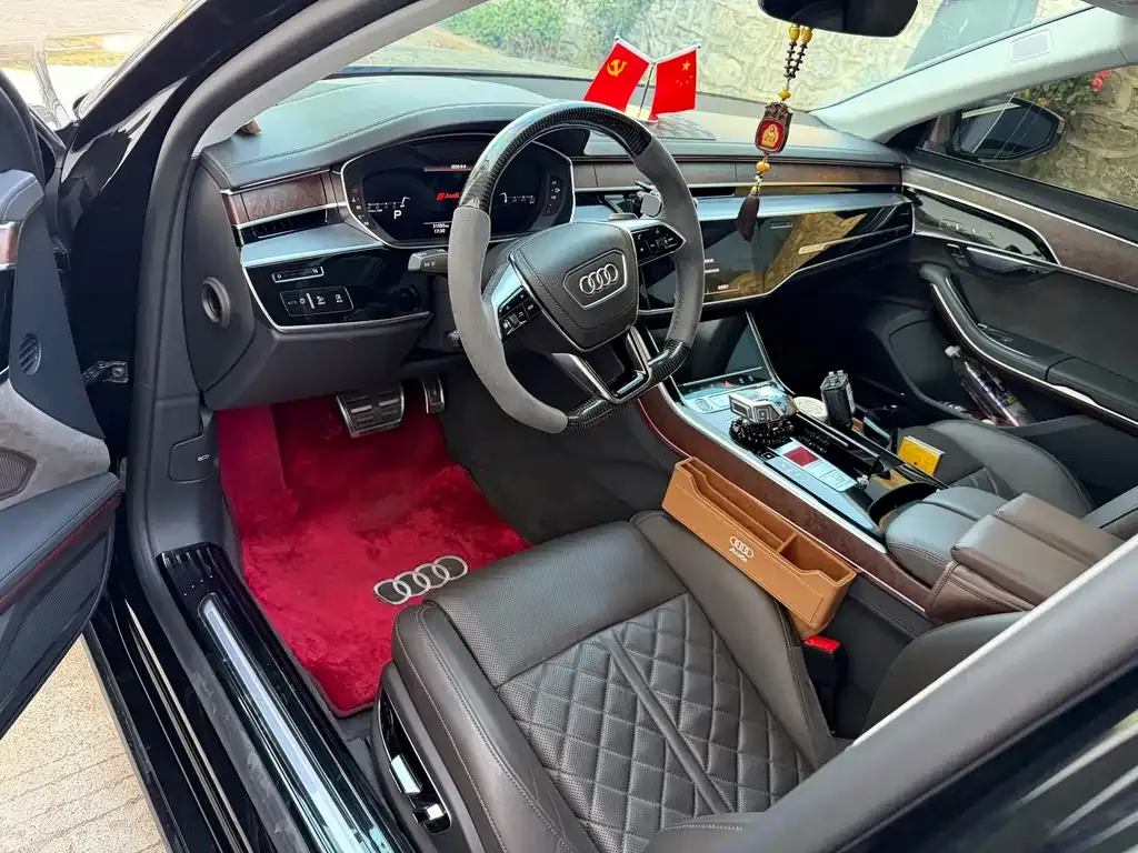 Audi A8 — фото 9