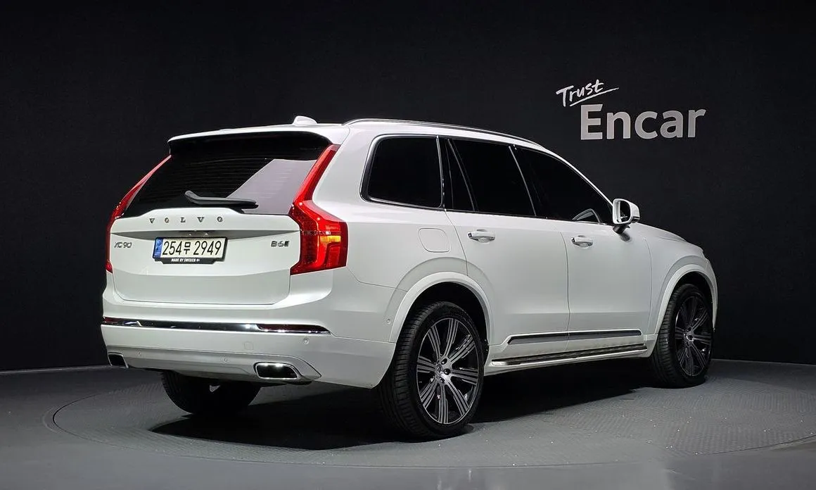 Volvo XC90 — фото 3