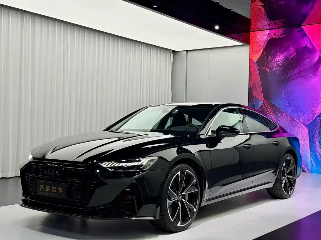Audi A7 — фото 1