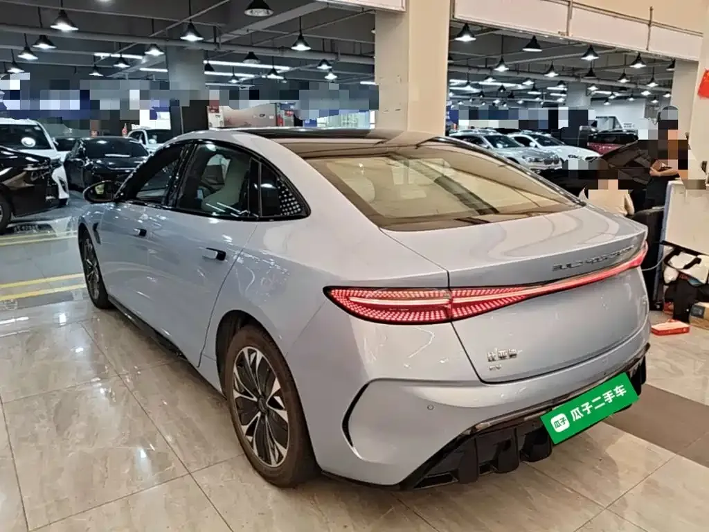 BYD Seal — фото 10