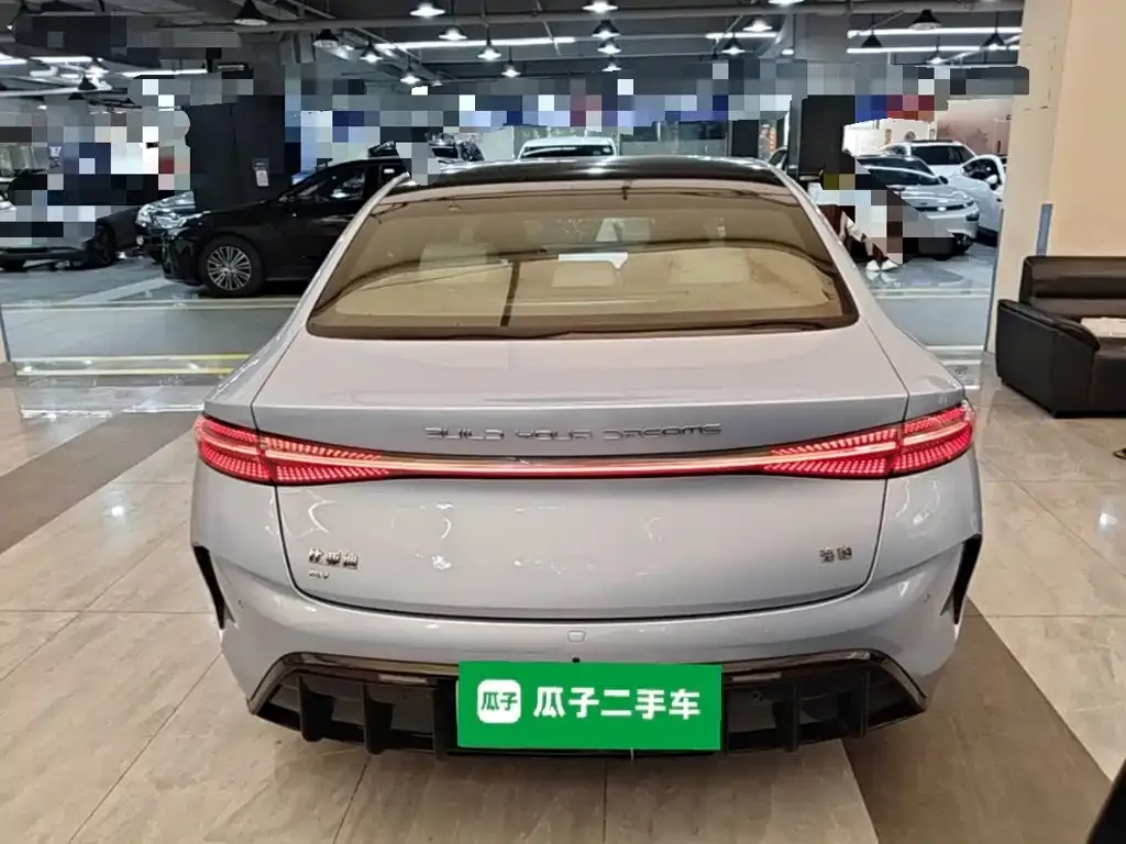 BYD Seal — фото 5