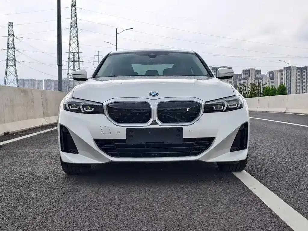 BMW i3 — фото 9