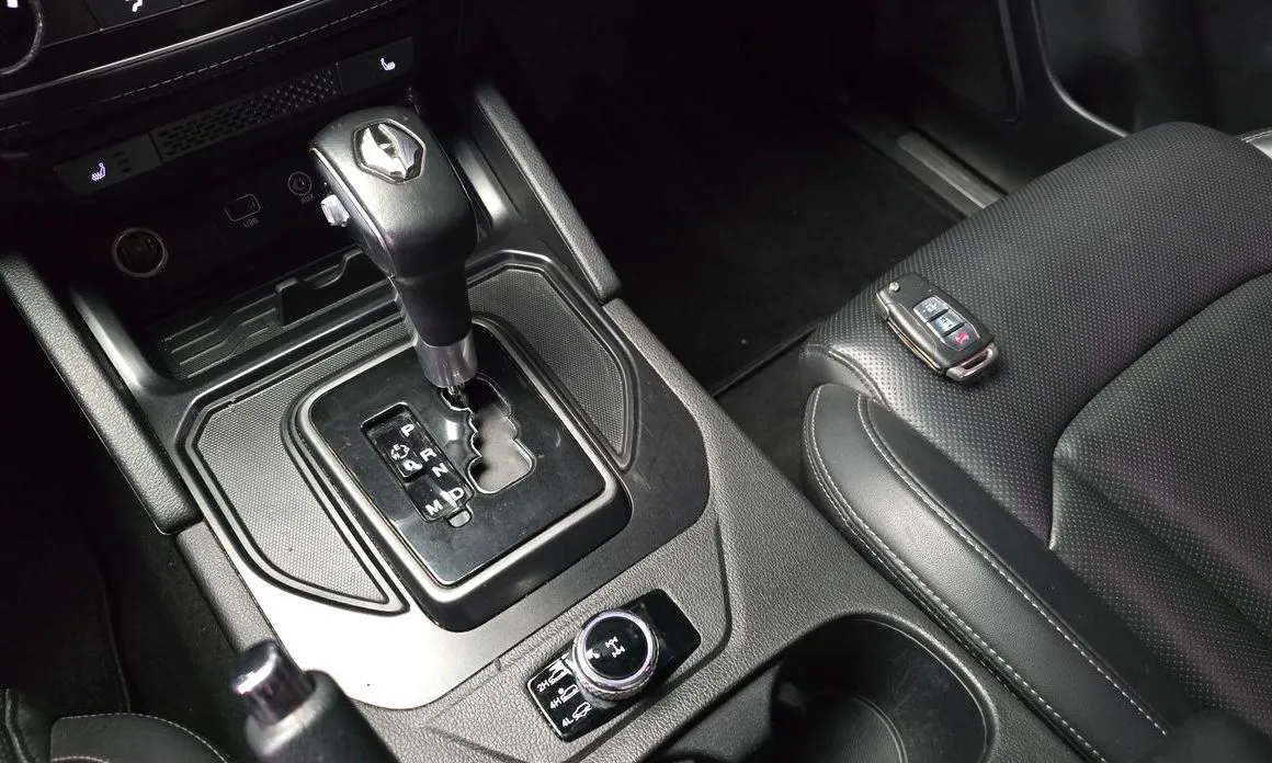 KG Mobility (Ssangyong) Rexton — фото 10