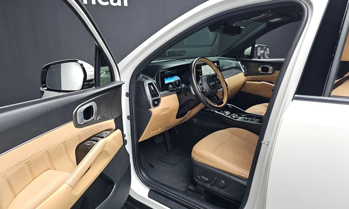 Kia Sorento — фото 8