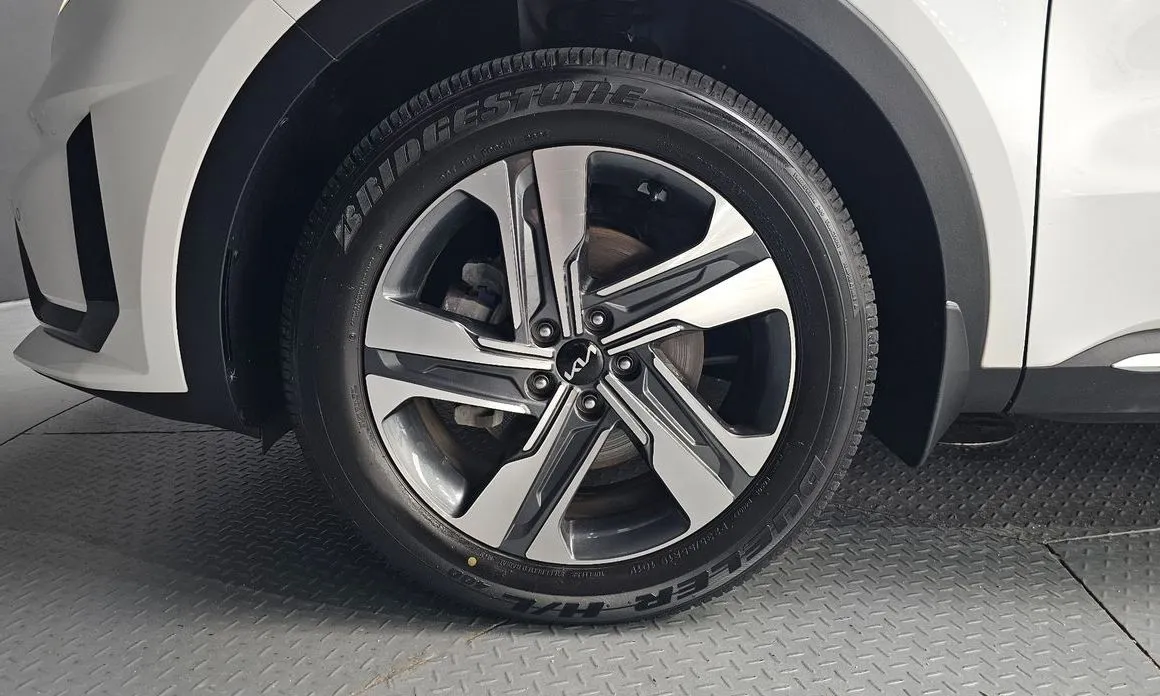 Kia Sorento — фото 4