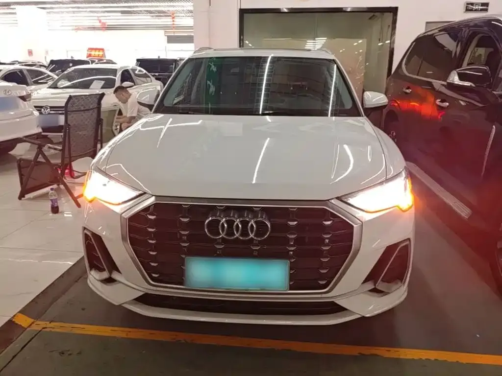 Audi Q3 — фото 9