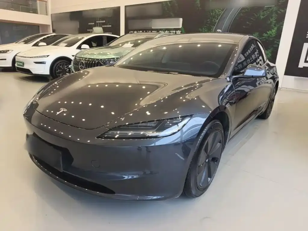 Tesla Model 3 — фото 5