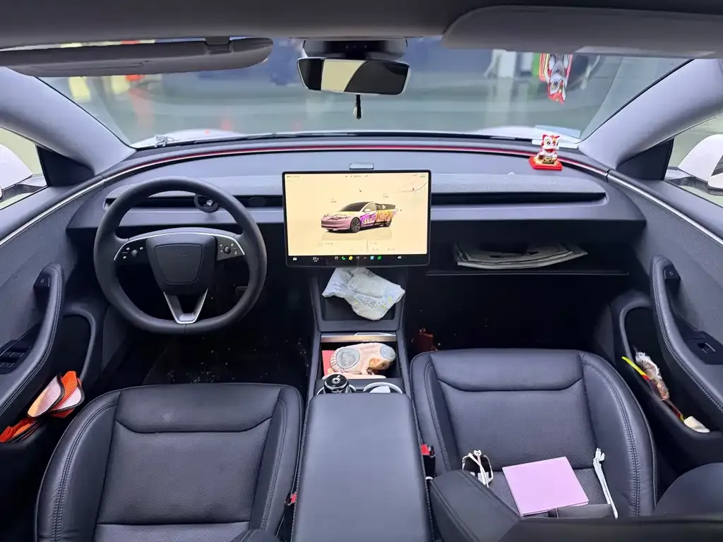 Tesla Model 3 — фото 10