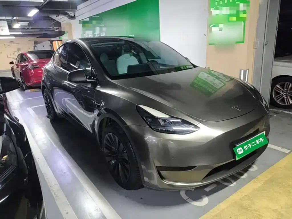 Tesla Model Y — фото 6