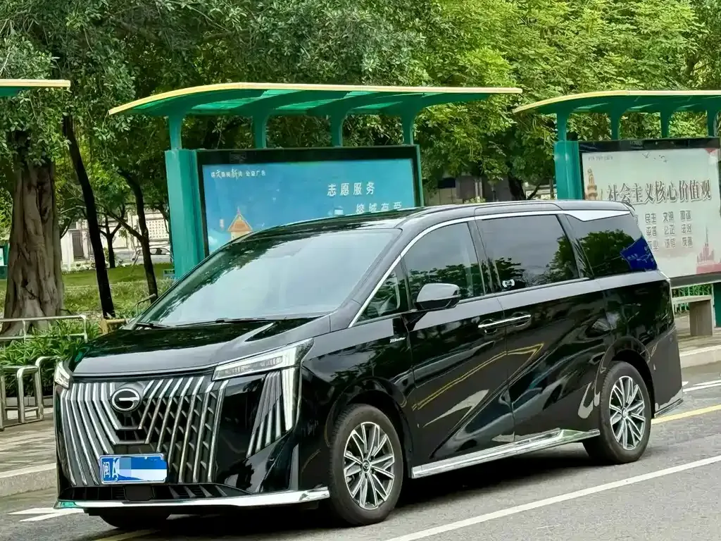 GAC Motor Trumpchi M8 — фото 1