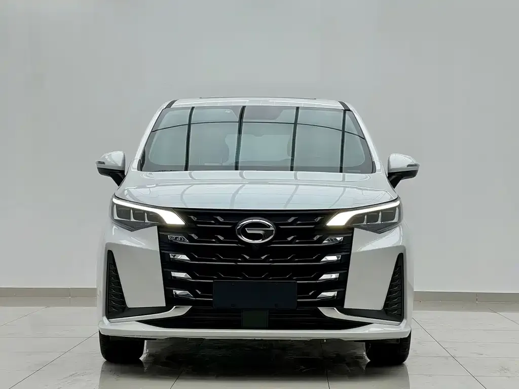 GAC Motor Trumpchi M6 — фото 10