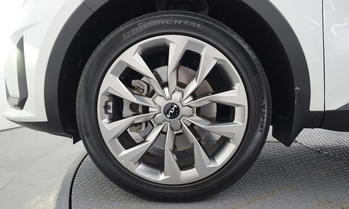 Kia Sorento — фото 8