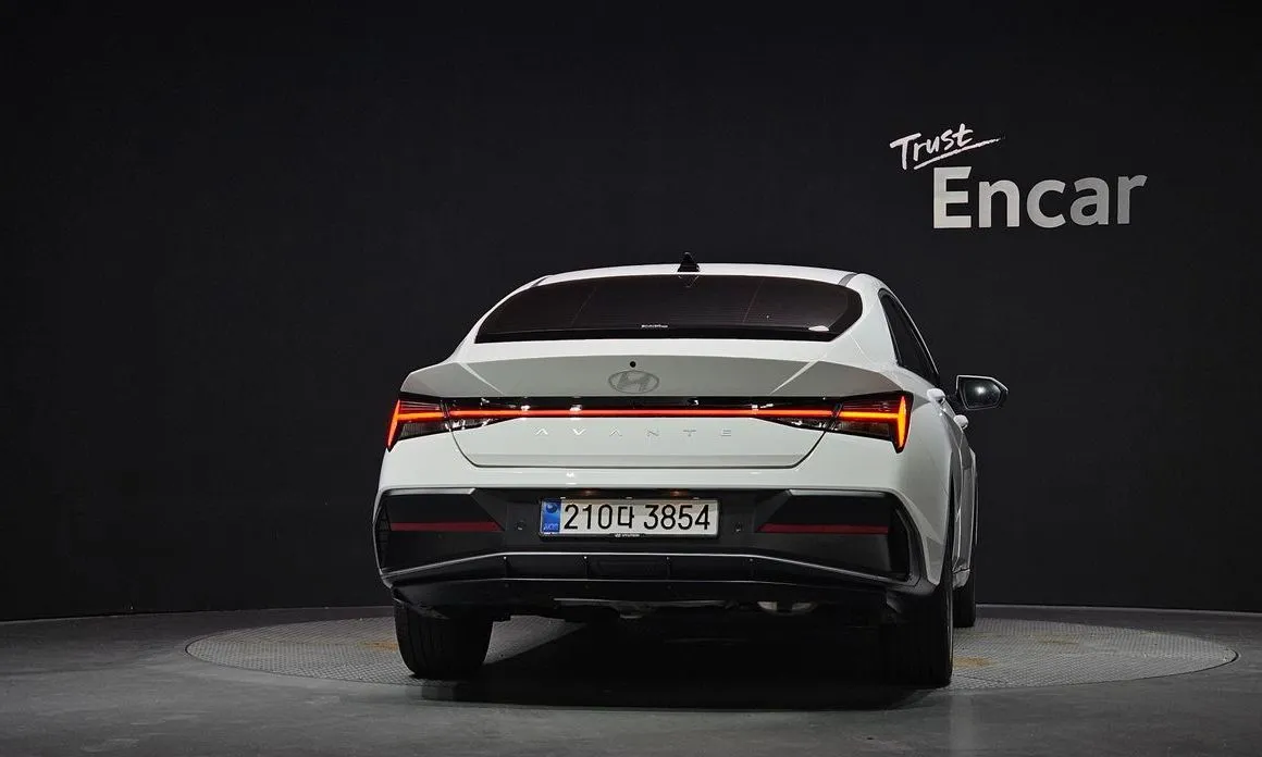 Hyundai AVANTE — фото 3