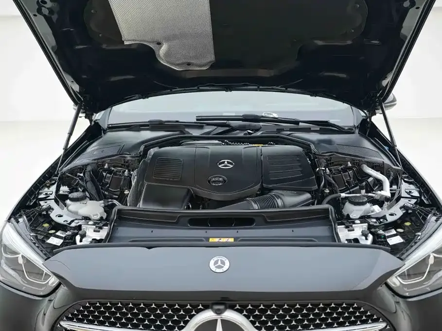 Mercedes-Benz C-Class — фото 10