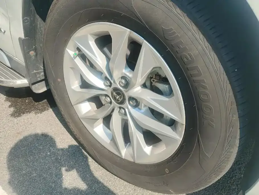 Toyota Granvia — фото 9