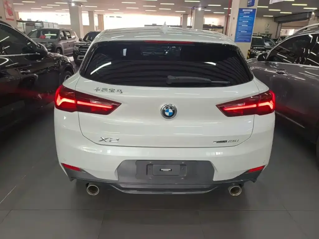BMW X2 — фото 7