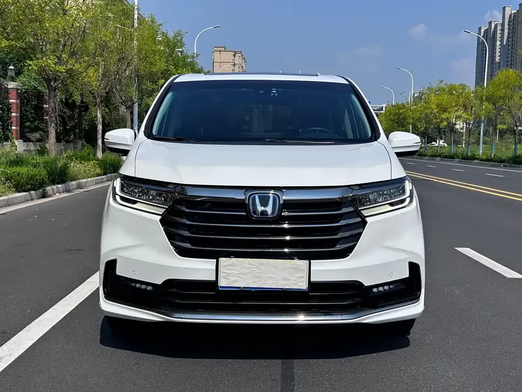 Honda Odyssey — фото 10