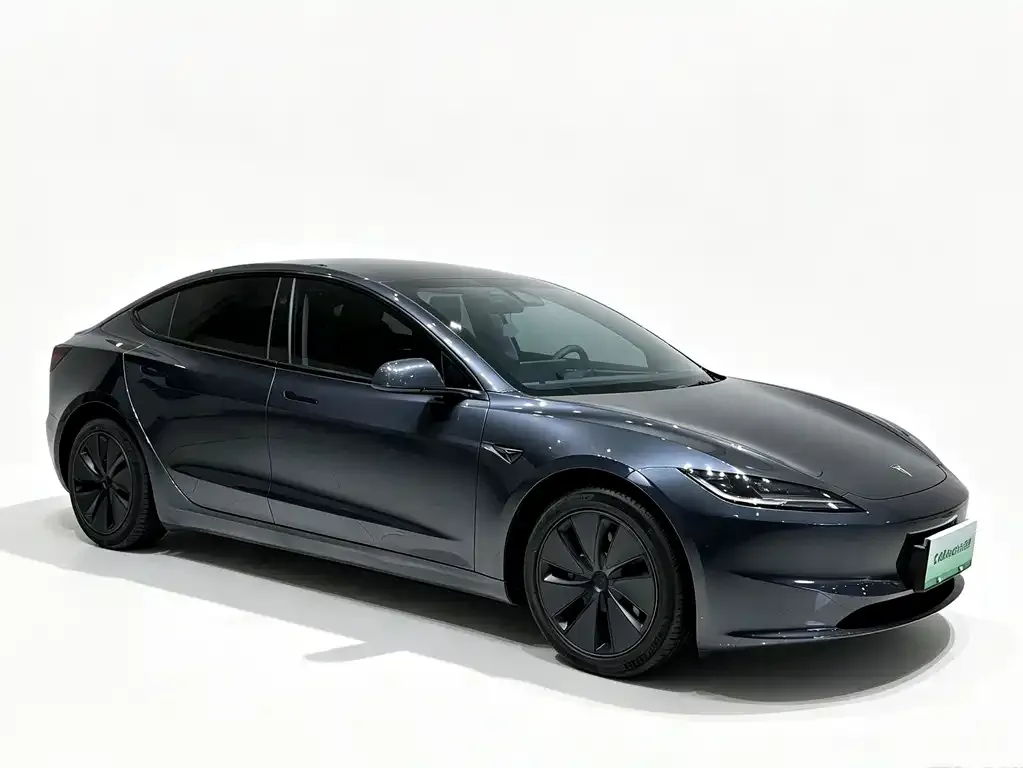 Tesla Model 3 — фото 3