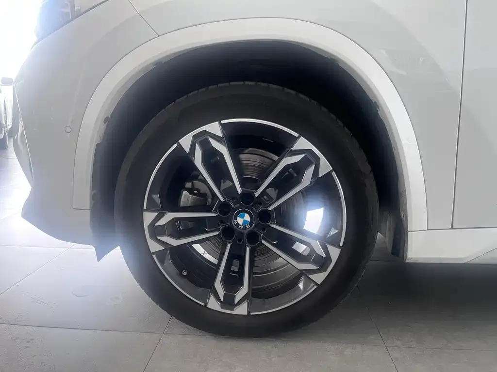 BMW X1 — фото 6