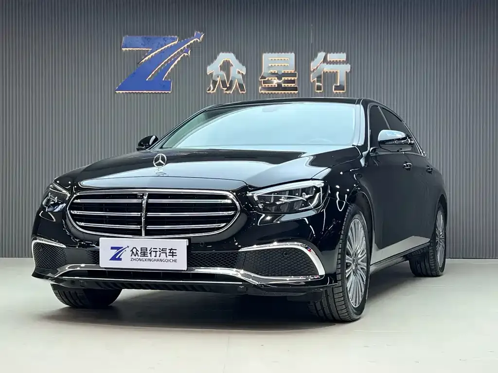 Mercedes-Benz E-Class — фото 1