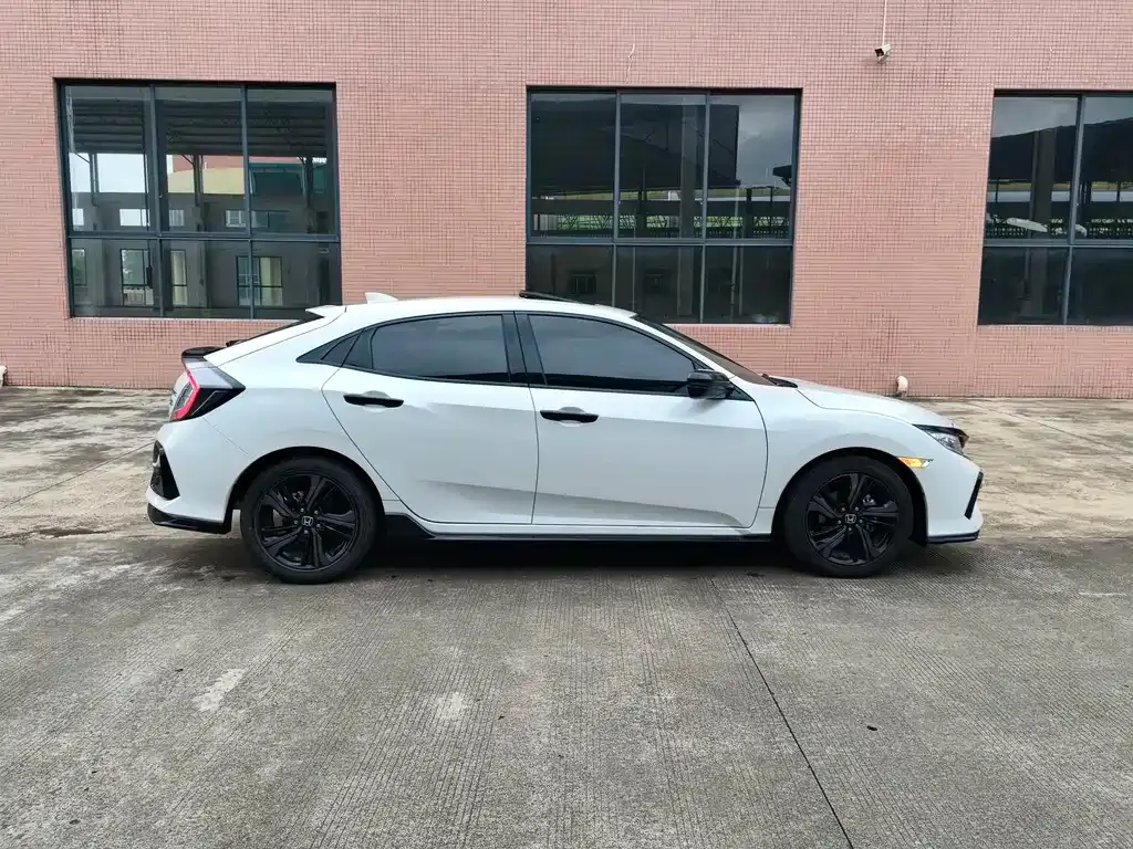 Honda Civic — фото 9