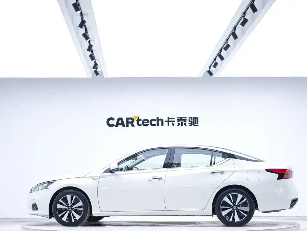 Nissan Teana — фото 2