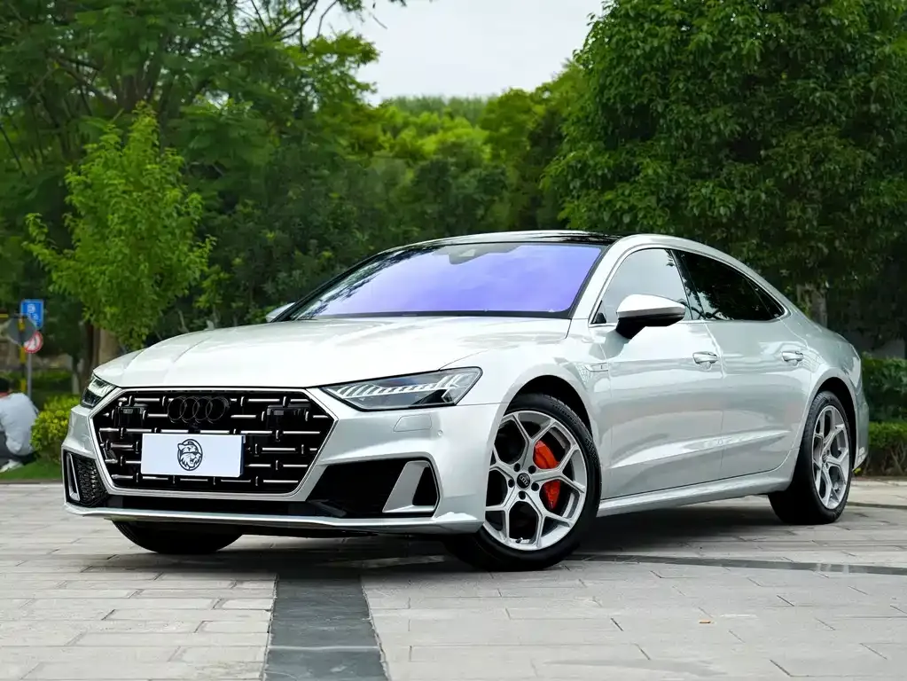 Audi A7L — фото 5