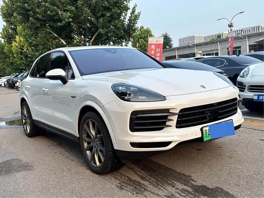 Porsche Cayenne Hybrid — фото 7